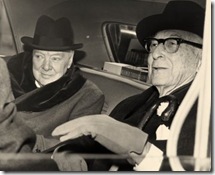 เซียนหุ้น Bernard Baruch และอดีตนายกรัฐมนตรีแห่งสหราชอาณาจักร Winston Churchill แห่งประในปี 1961